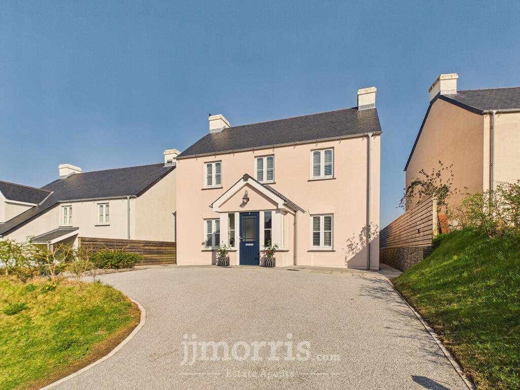 Main image of property: 3 Swn Y Nant, Newport, SA42 0PF