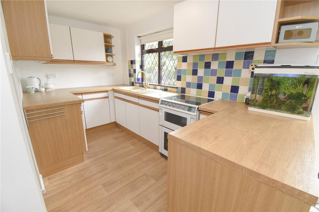 House in Upton, Overchurch Hill - View 5