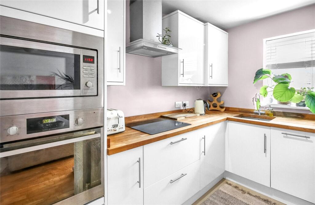 Main image of property: High Street, Sunninghill, Ascot, Berkshire, SL5