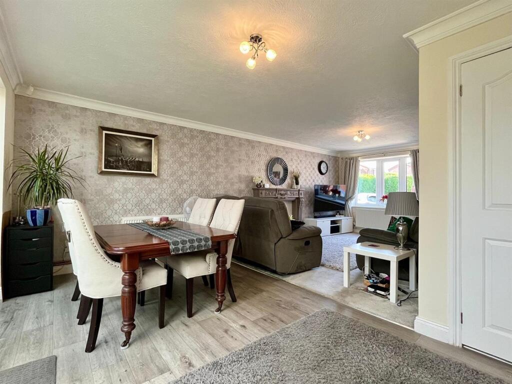 The Moor, Walmley, Sutton Coldfield photo 4