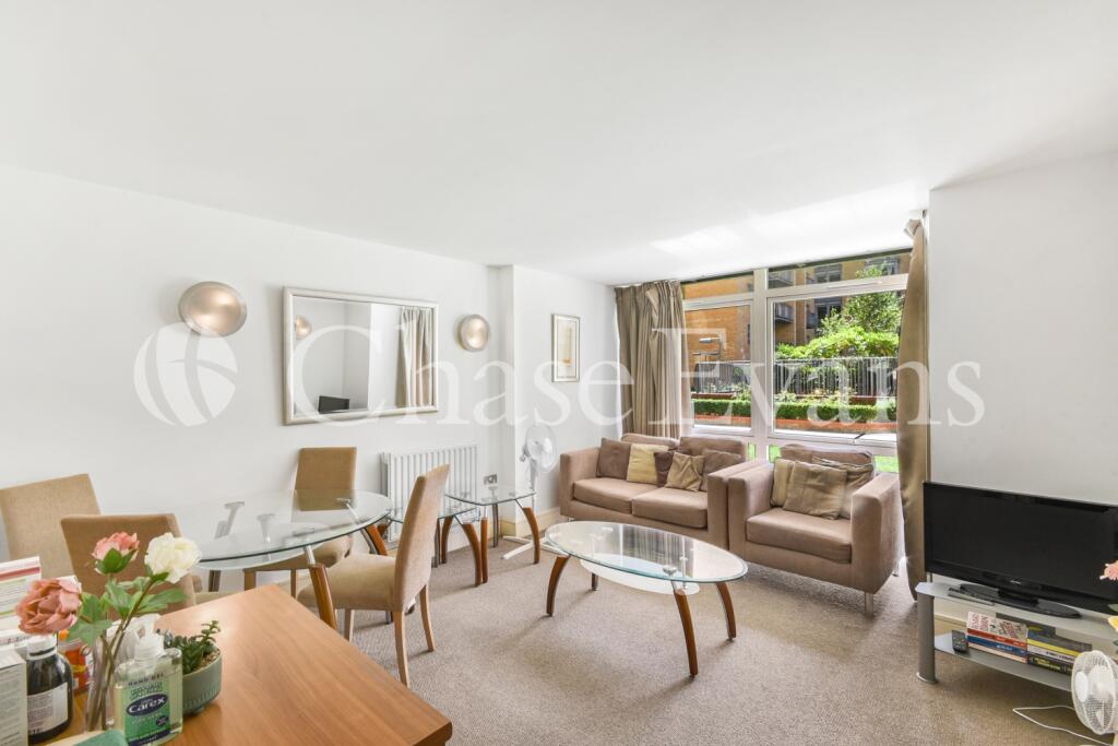 1-bed flat on Cassilis Road, Canary Wharf, London, E14, £345,000