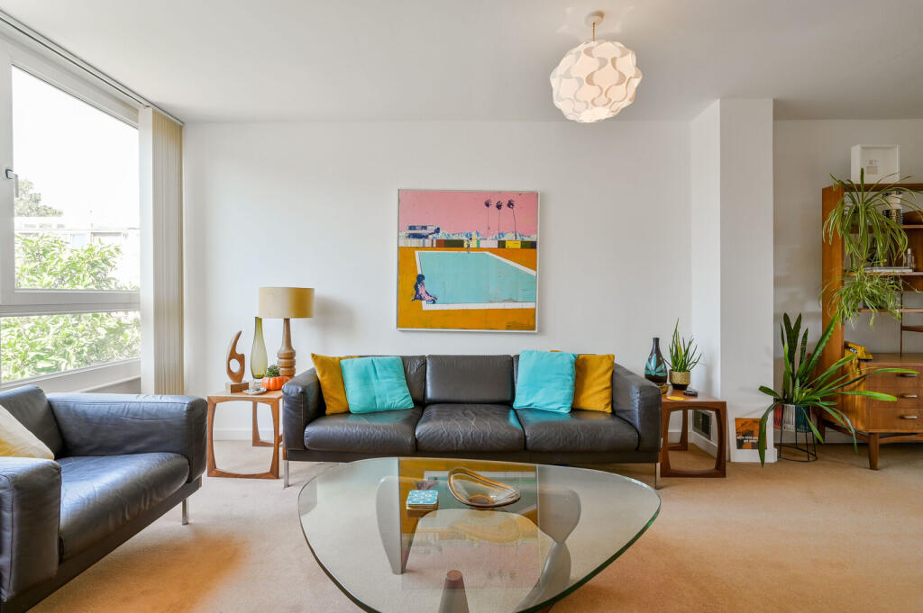 House in London - More