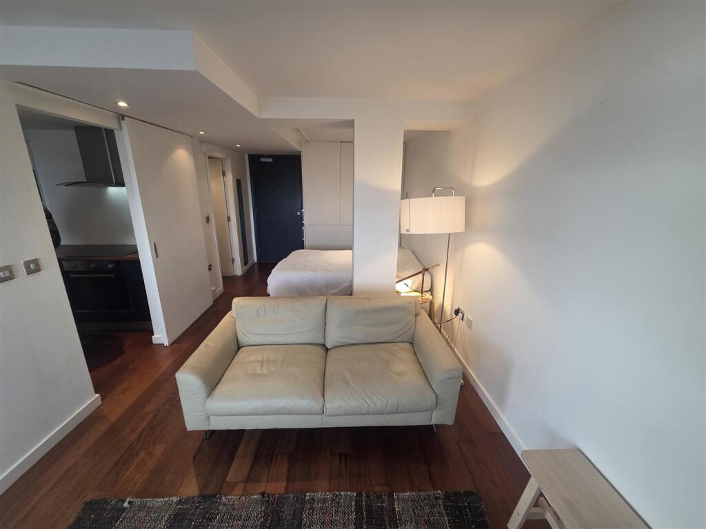 Apartment in Liverpool - View 4