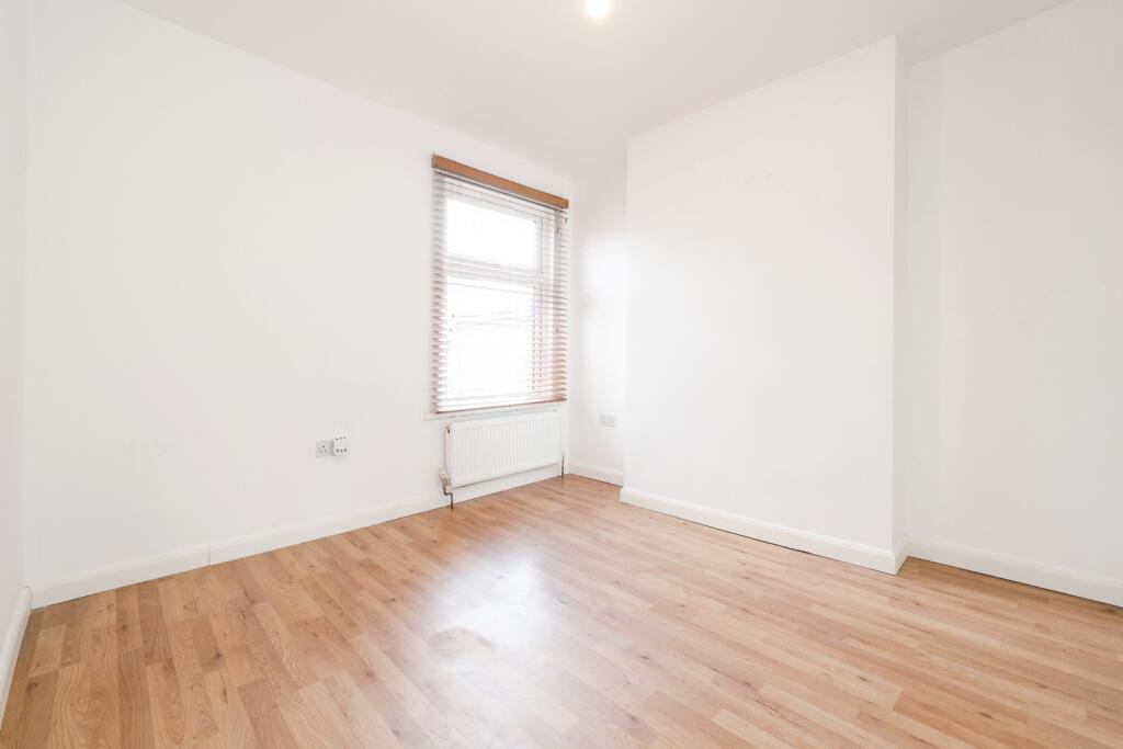 Apartment in London, Forest Gate - View 5