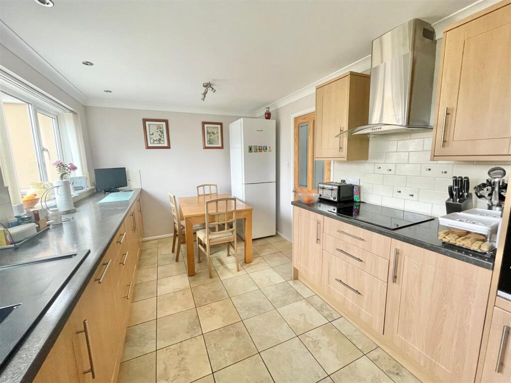 House in Plymouth - View 4