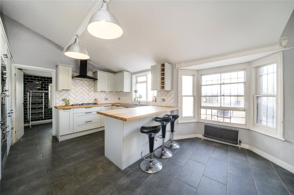 Apartment in London, Bethnal Green - View 2