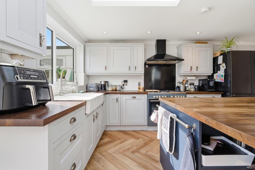House in Hatfield, Nast Hyde - View 2