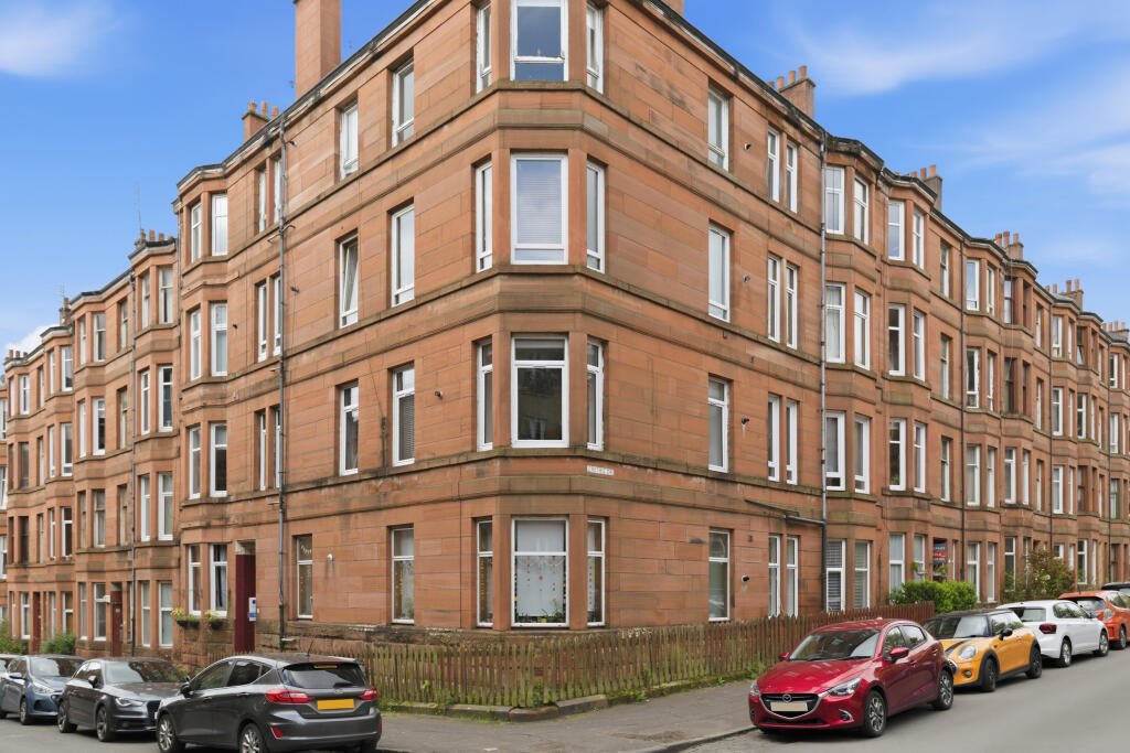 Main image of property: 2/1 1 Crathie Drive, Thornwood, Glasgow, G11