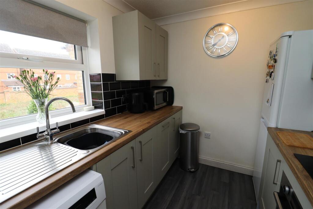 Blackburn Avenue, Brough photo 4