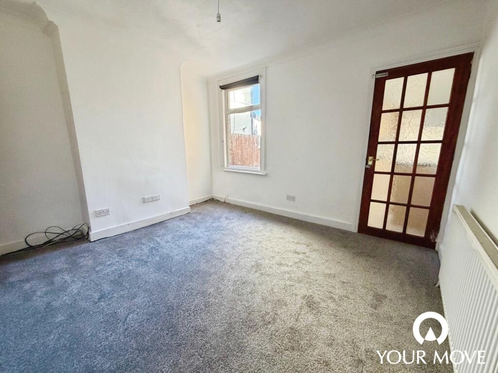 House in Chatham, Medway - View 3