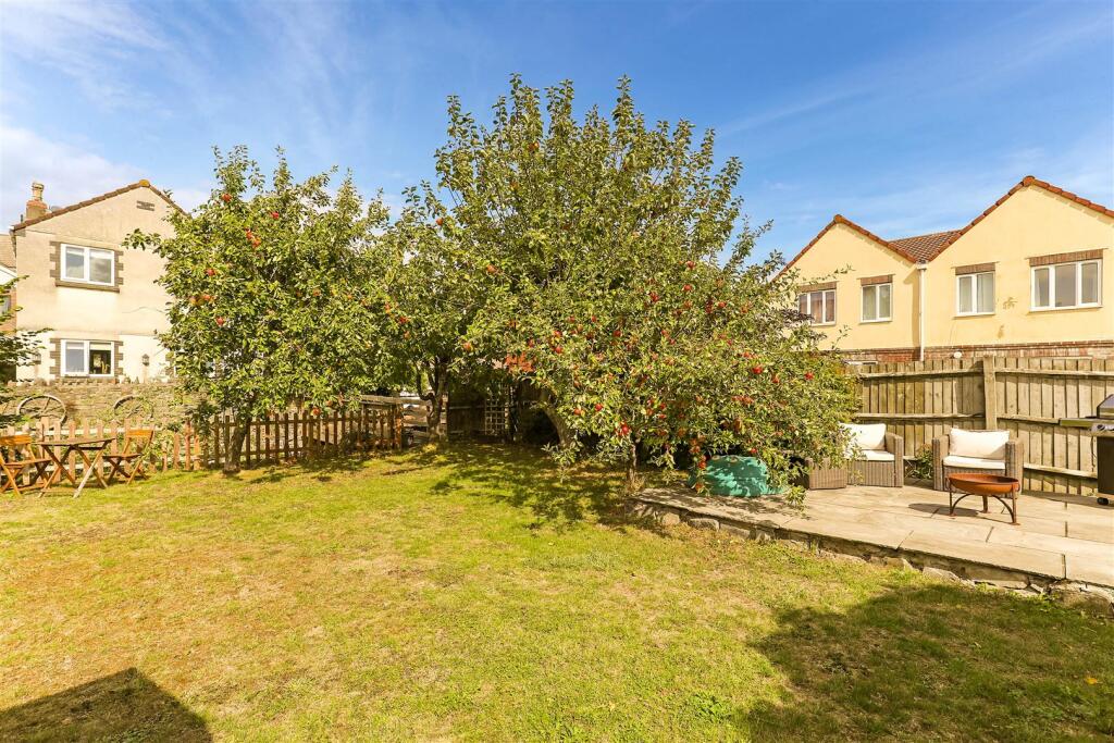 A Substantial Victorian Detached Family Home on Old Street, Clevedon image 5