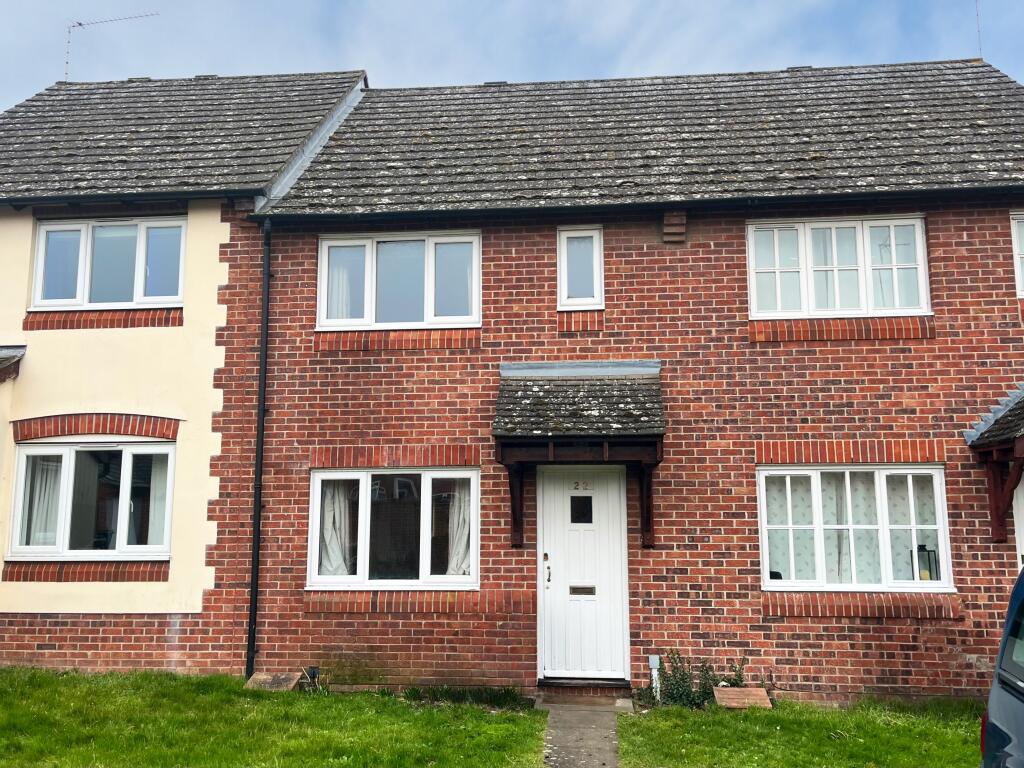 2 bedroom terraced house for rent in Euston Close, Bury St Edmunds, IP33