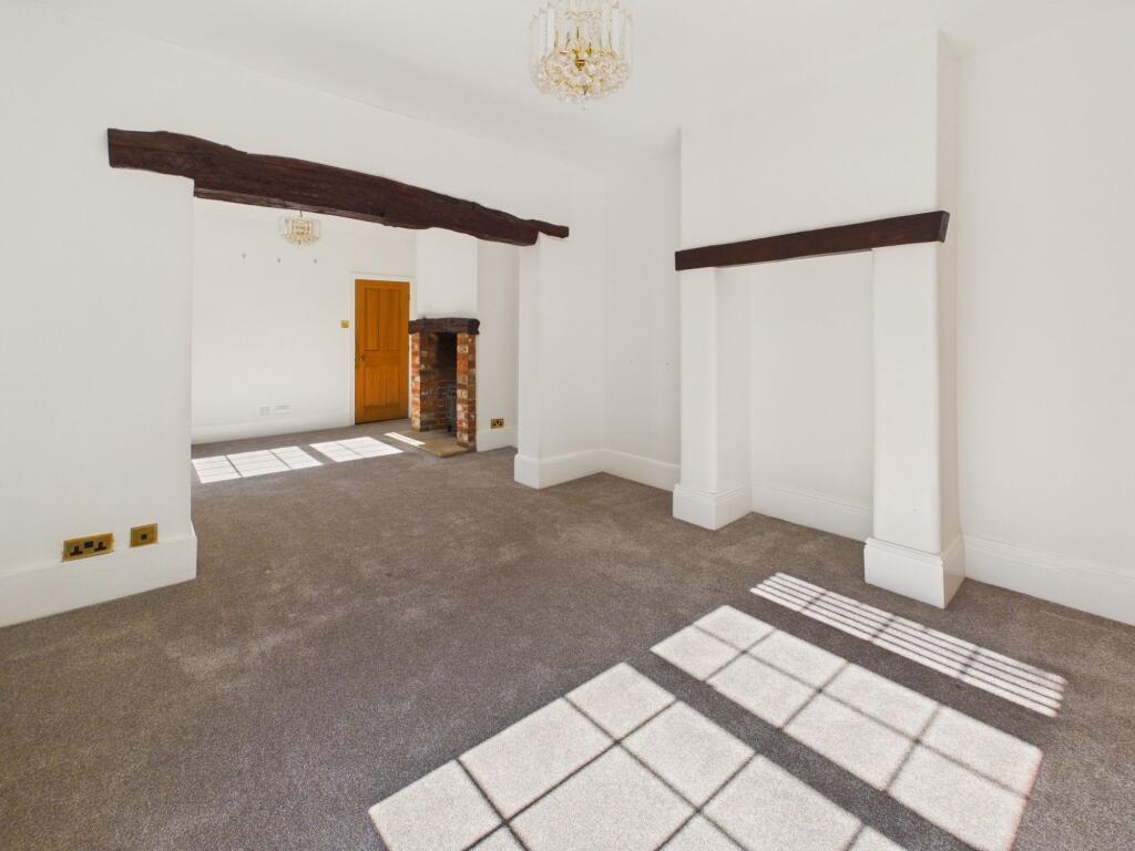 House in Tonbridge - More