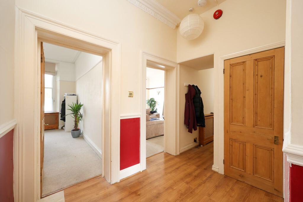 Apartment in Bristol - View 5