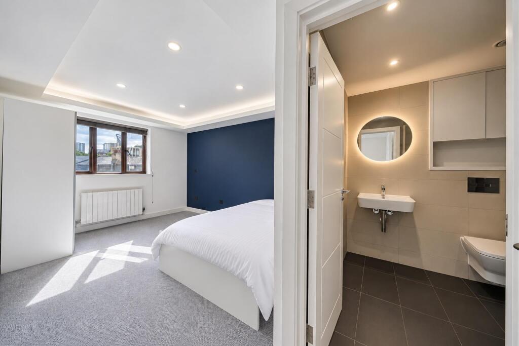House in London - More