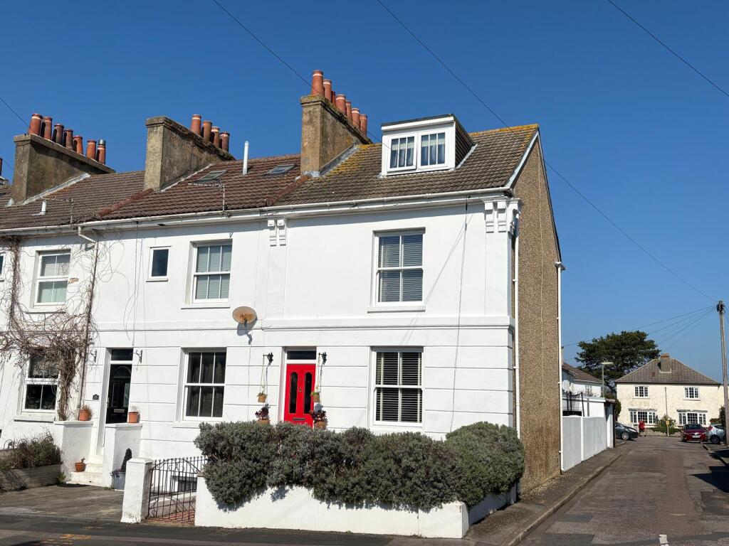House in Gosport, Anglesey, Clayhall