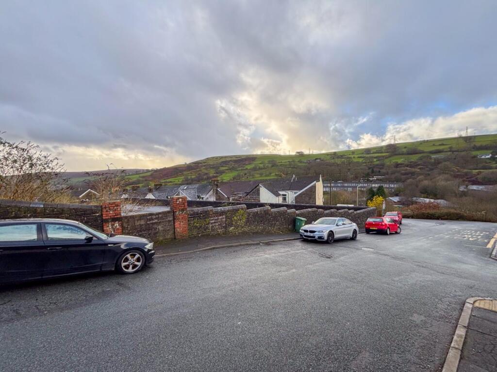 Alexandra Terrace, Senghenydd photo 2