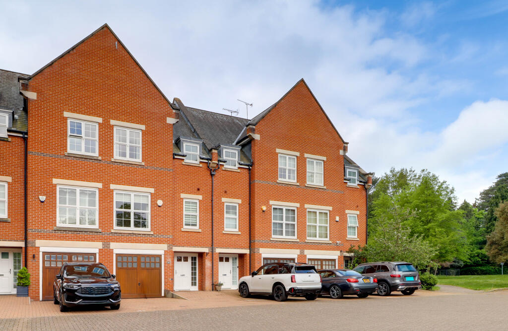 Main image of property: Beningfield Drive, London Colney, AL2