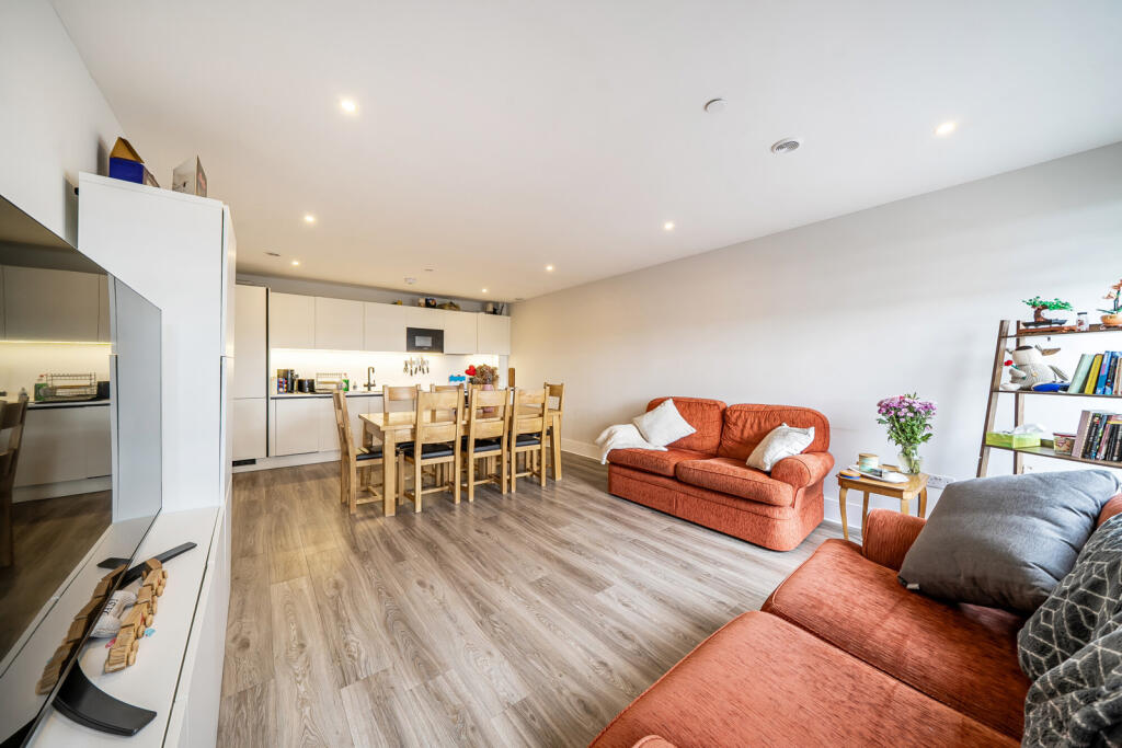 Apartment in London - View 3