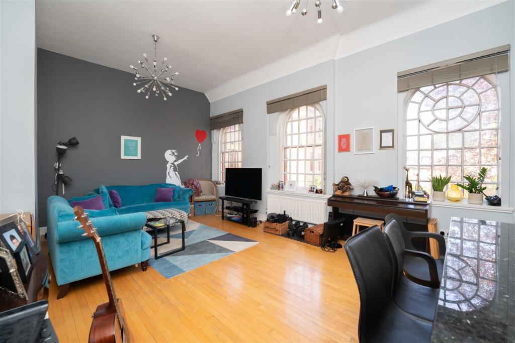 Apartment in Southall - View 2
