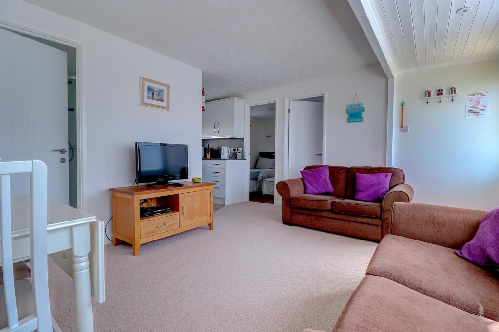 Merley Road, Westward Ho, Bideford photo 4