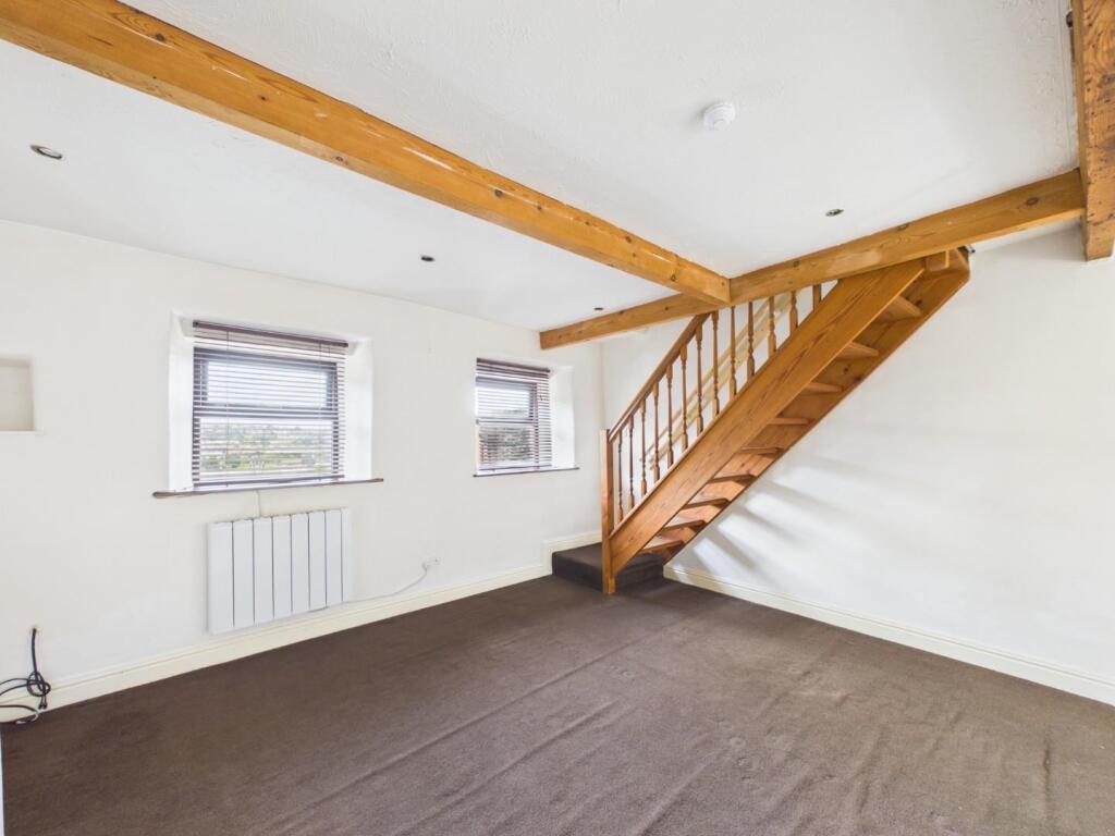 House in Bradford, Clayton - View 3