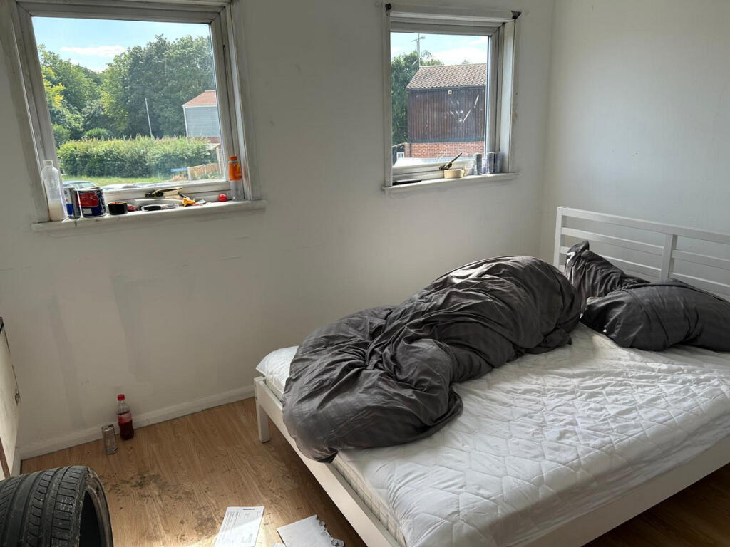 Main image of property: Daltons Fen, Pitsea, SS13