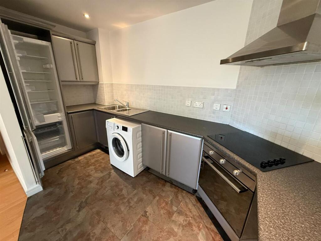 Apartment in Manchester - View 3