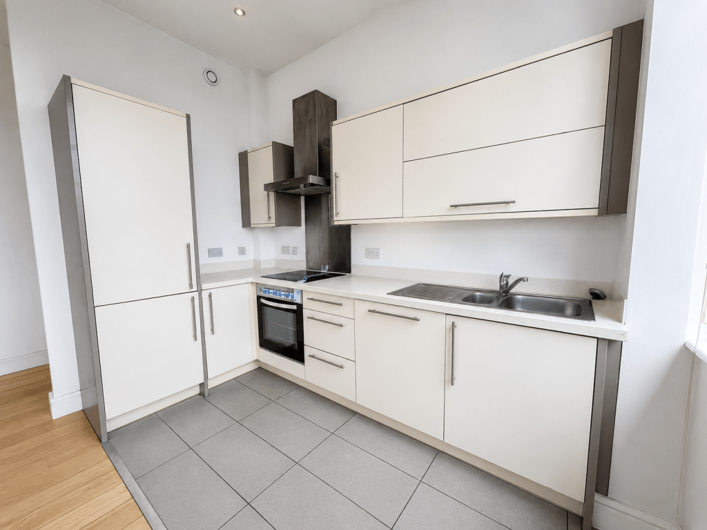 Apartment in Manchester - View 4