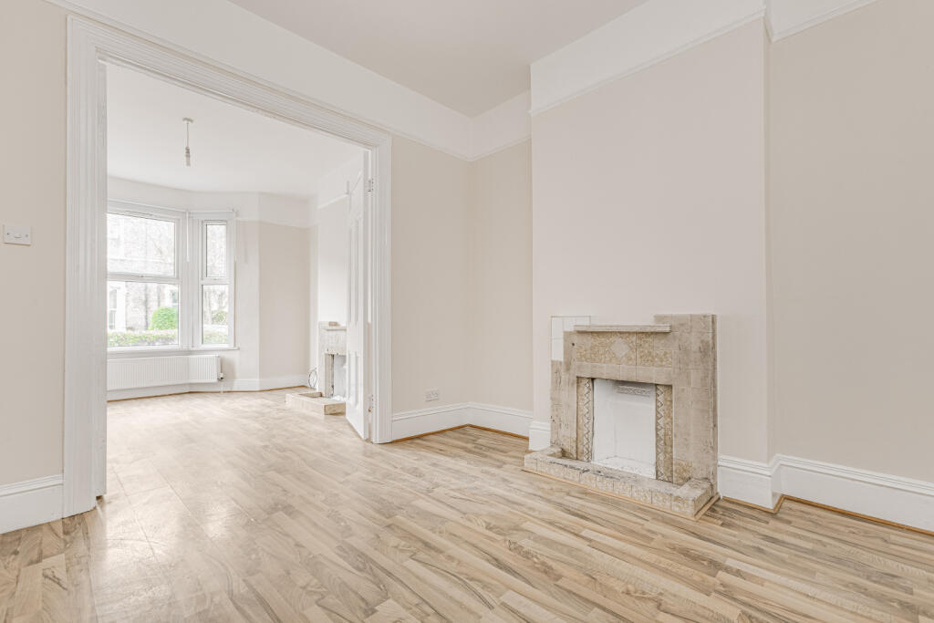 Main image of property: Solon Road, Clapham North, SW2