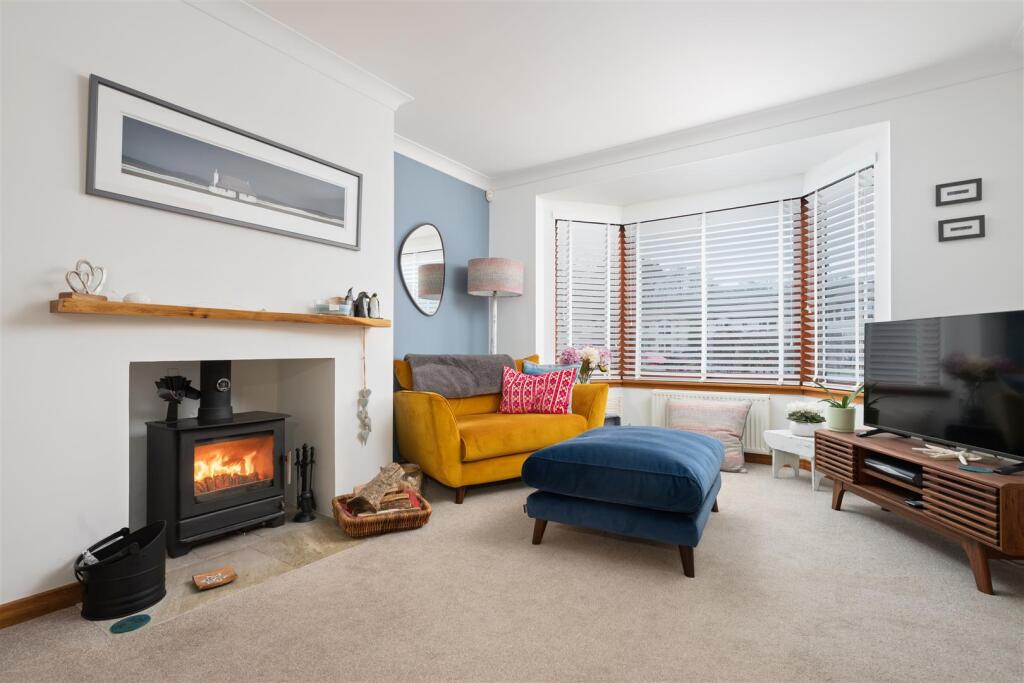 11, Almond Crescent, Huntingtowerfield, Perth photo 2