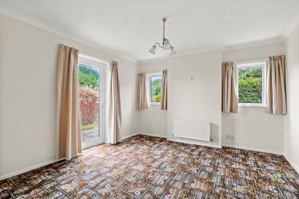 St. Egwins Road, Norton, Evesham photo 3