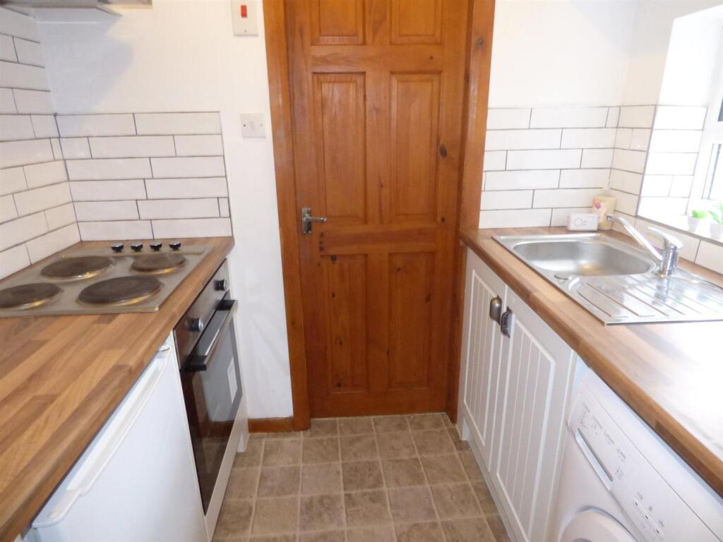 Apartment in Newcastle upon Tyne - View 5