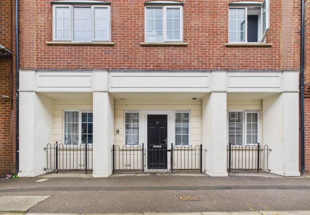 Main image of property: The Elms, 26 John Street, Luton, Bedfordshire, LU1