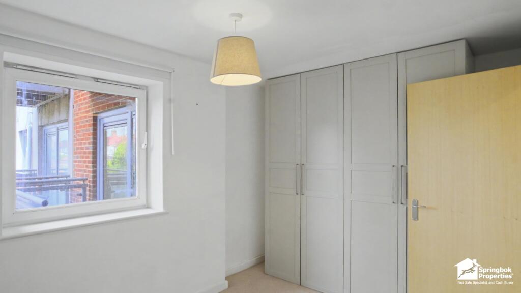 Apartment in London - View 5