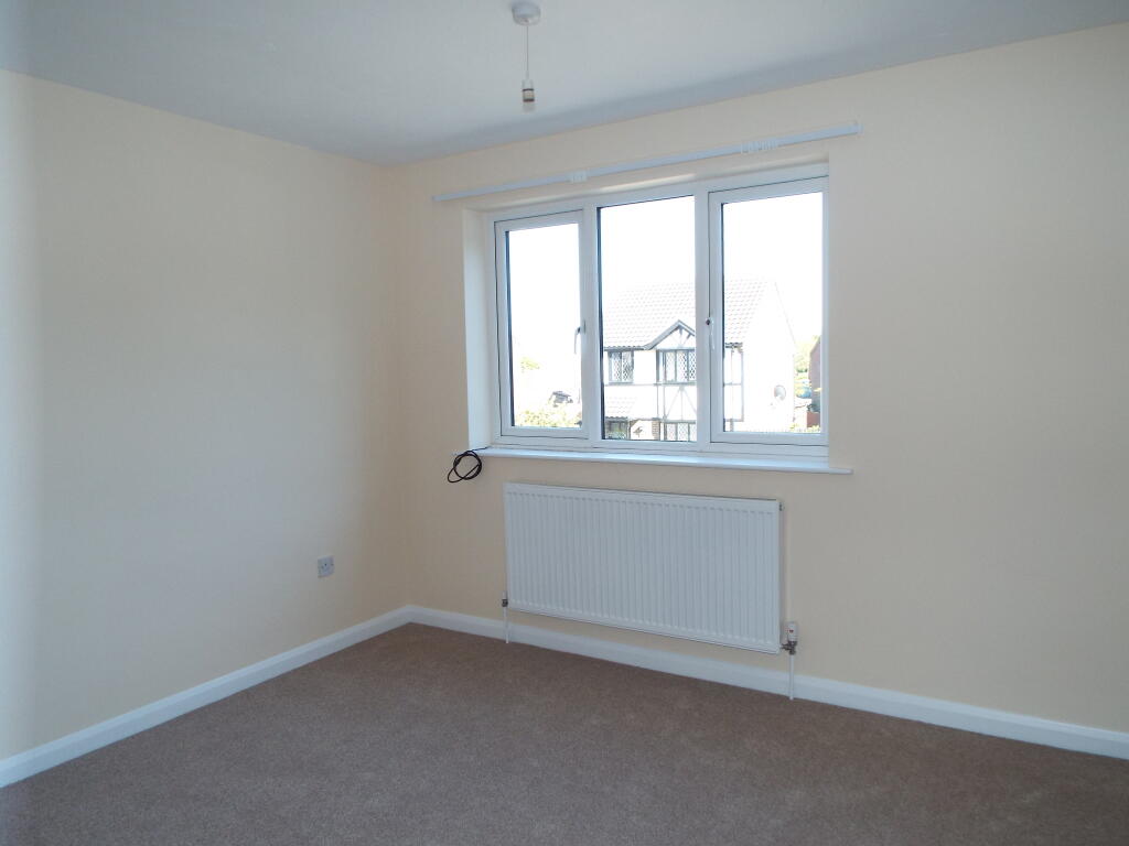 House in Lincoln - View 5