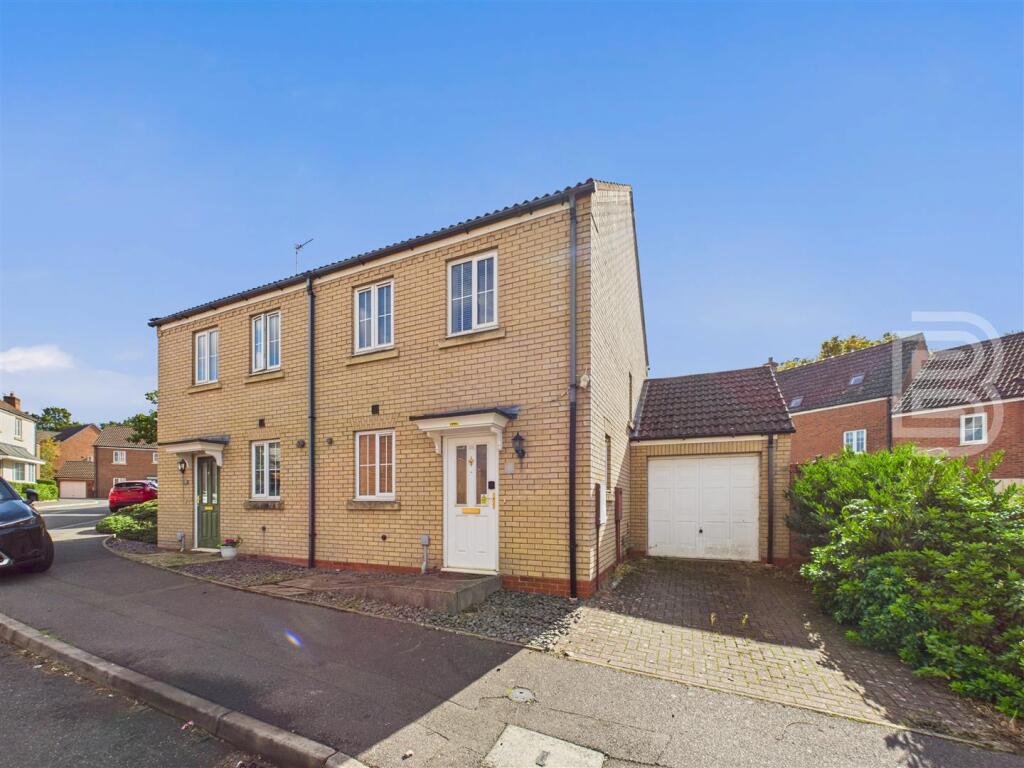 2-bed semi-detached on Berrybanks, Rugby, £225,000