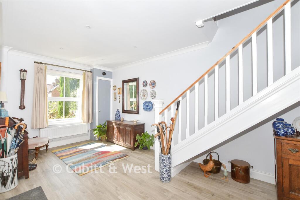 House in Chichester, Petworth - View 5