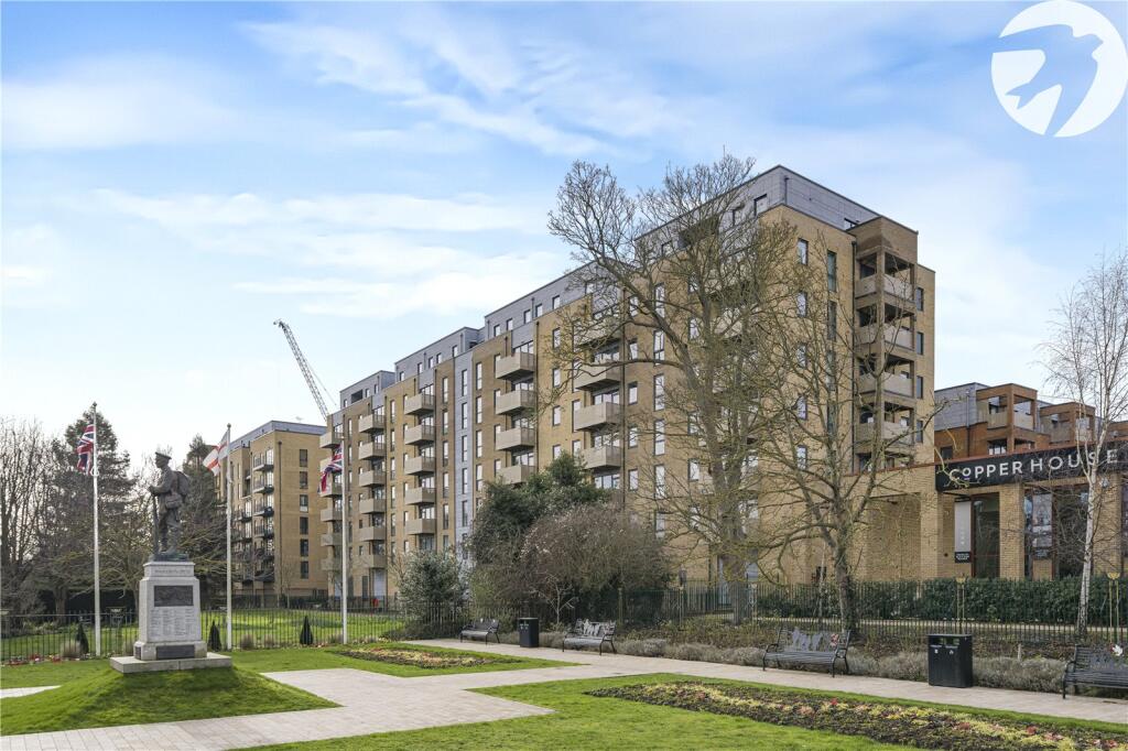 2-bed flat on Brewers Square, Dartford, Kent, DA1, £325,000