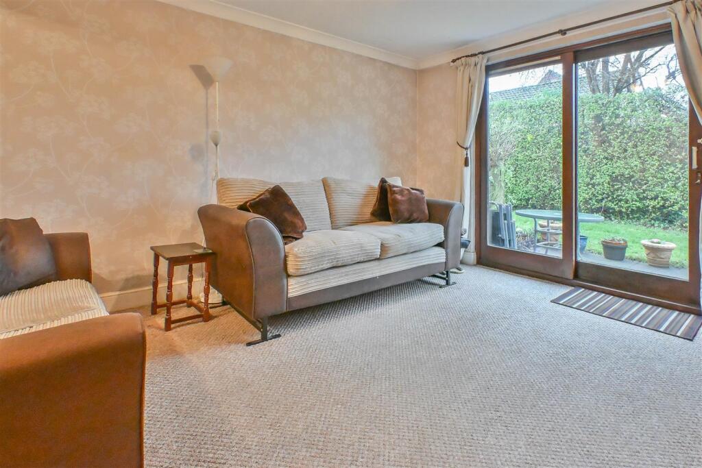 The Lawns, Uplands Road, Warley photo 2