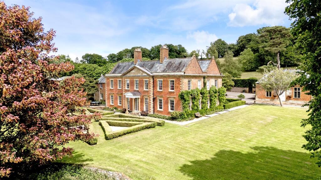 Main image of property: Avishays, Chaffcombe