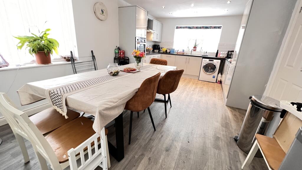 House in Peterborough - View 2