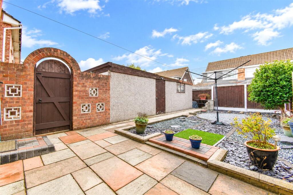 Cartmel Drive, Great Sutton, Ellesmere Port photo 4