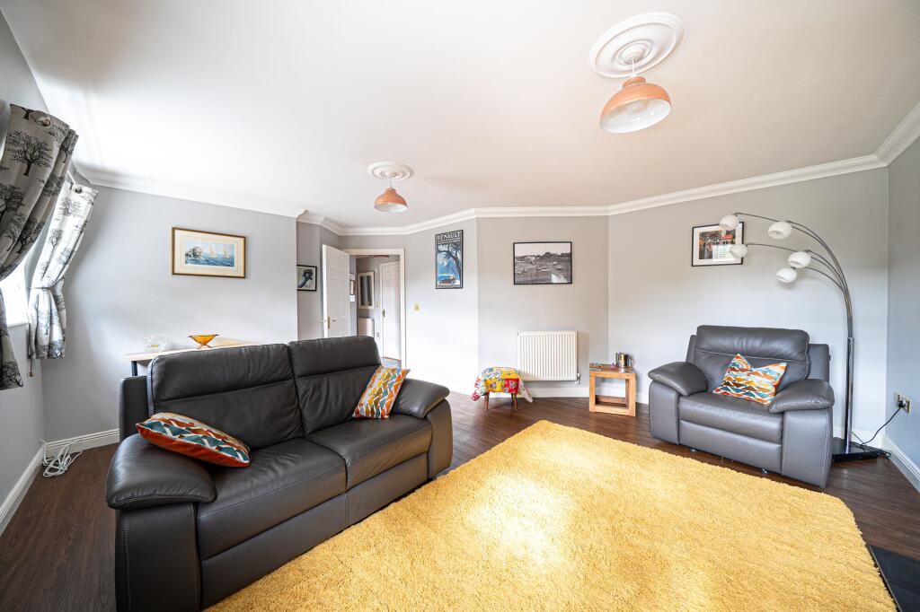 Apartment in Salisbury - More