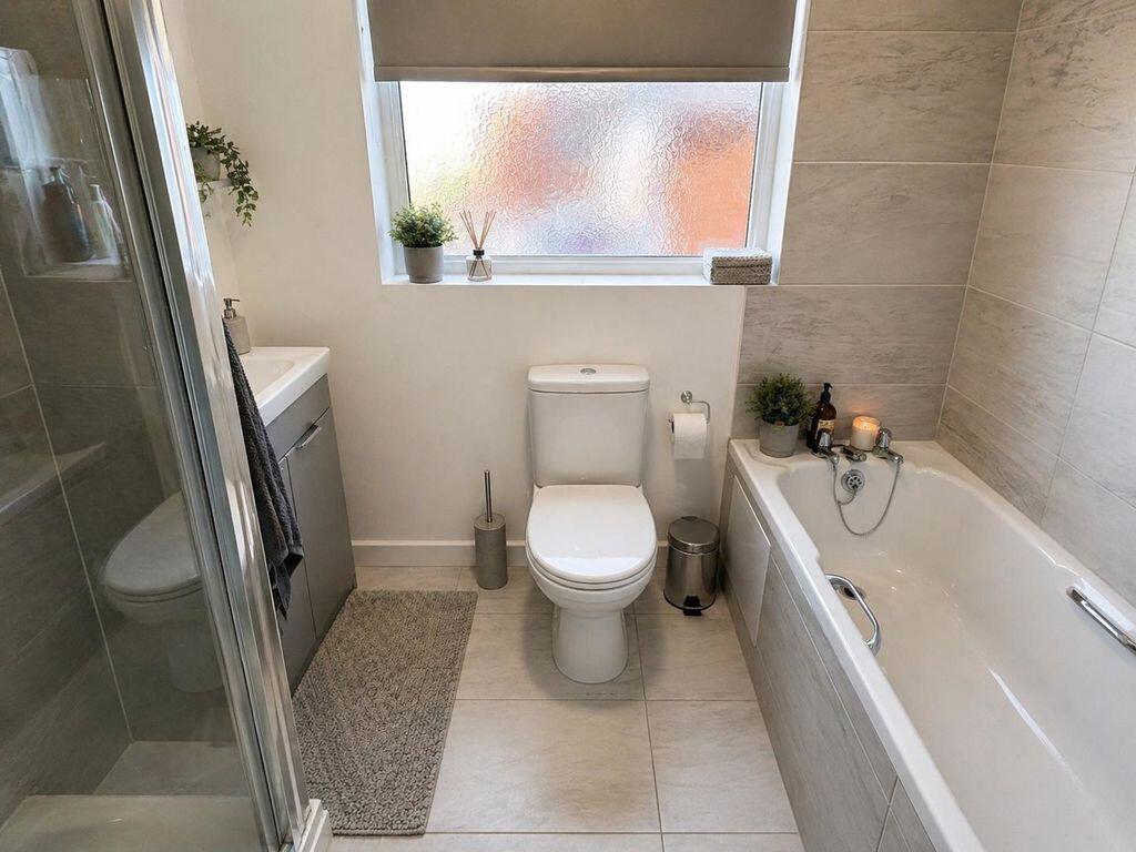 House in Nottingham, Beeston - View 3