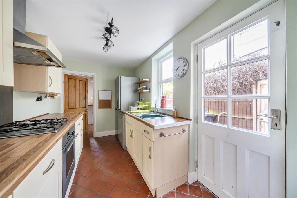 House in Rushcliffe, Radcliffe-on-Trent - More