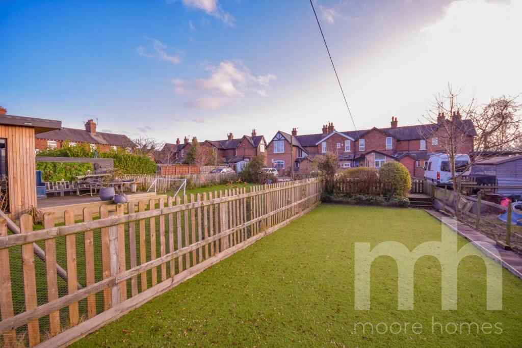 GEORGES ROAD EAST, Poynton, SK12 1NP photo 2