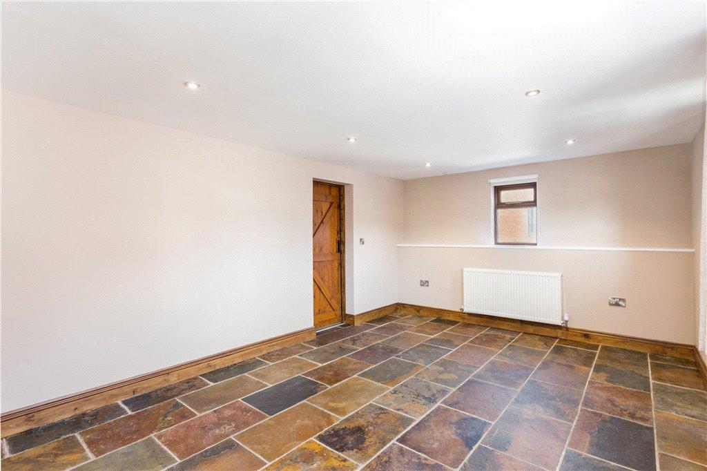 House in Hemel Hempstead - View 3