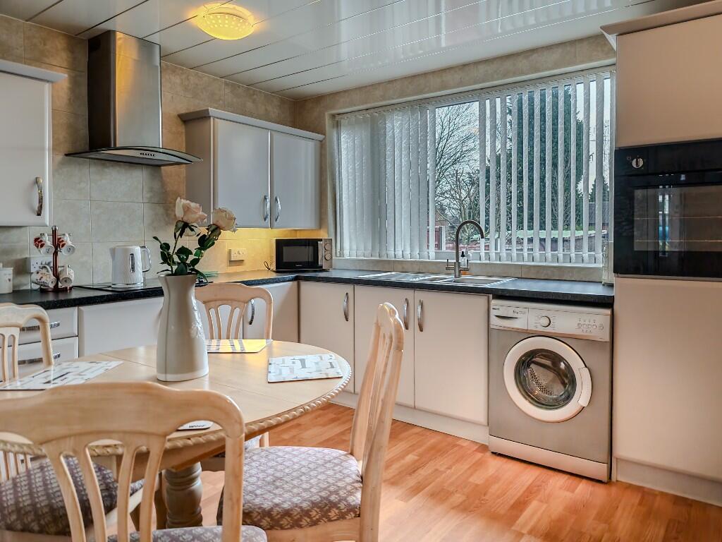 Turner Lane, Hyde, Greater Manchester, SK14 photo 4