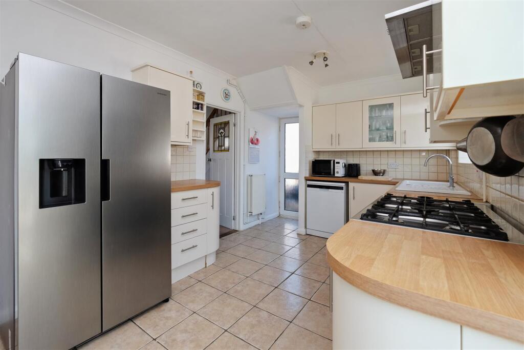 Edgar Close, Whitstable photo 4